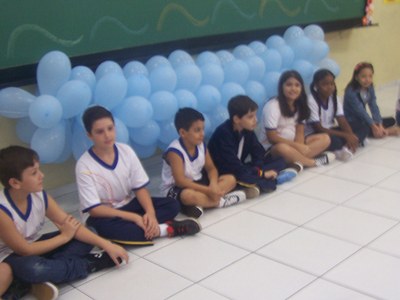 Acolhida da Tia Pati com os  alunos do 4º ano I