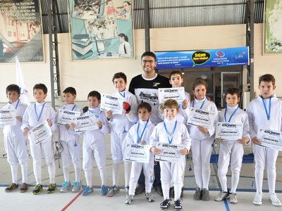 Alunos do IAL participam de torneio de Esgrima