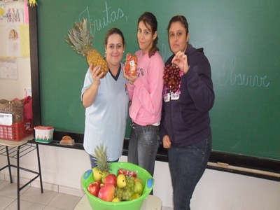 Frutas, formas e cores.