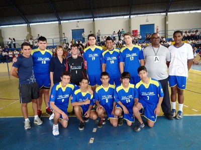 Handebol masculino do IAL se classifica para a final estadual dos Jogos Escolares