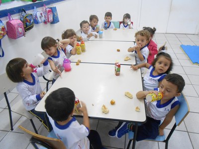 Lanche comunitário