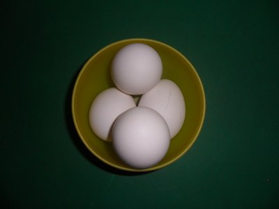 Omelete com queijo.